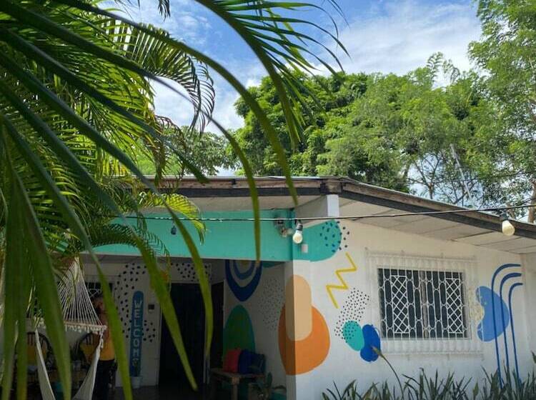 Bed and Breakfast Acuarela Hostal