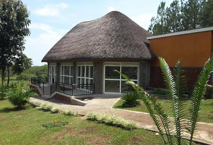 تختخواب و صبحانه Brownstone Country Home