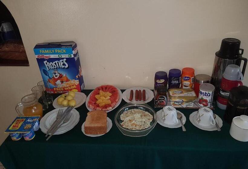 تختخواب و صبحانه Brownstone Country Home