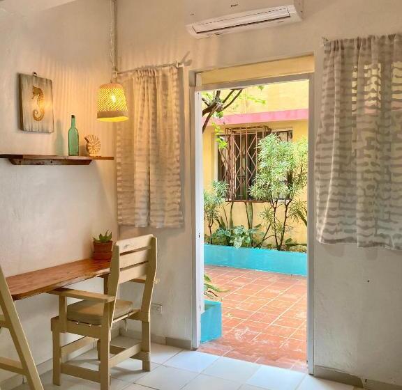 Bed and Breakfast Eco Hotel Club Rolling Stone