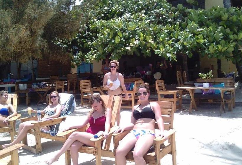 Bed and Breakfast Eco Hotel Club Rolling Stone