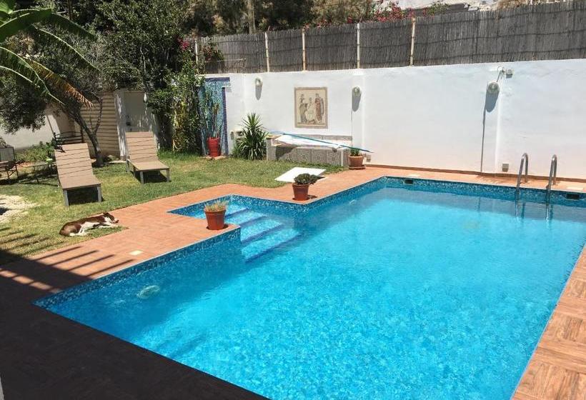 تختخواب و صبحانه Dar El Maa Maison D Hôtes Sur La Plage De Tunis