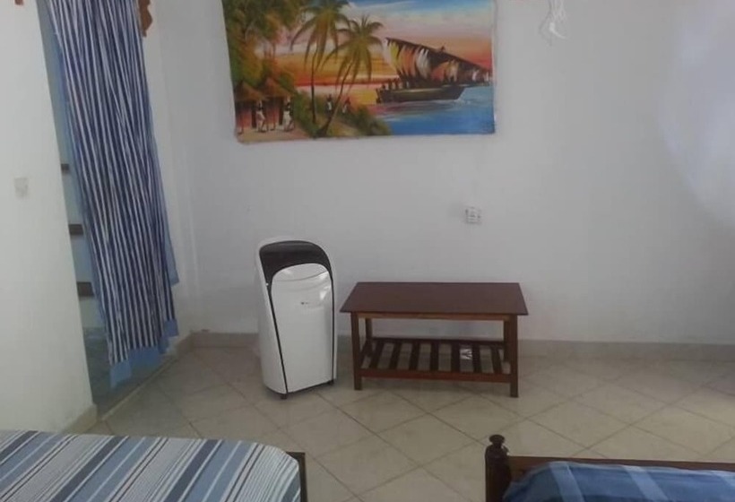 ベッドアンドブレックファースト Family Beach Bungalows