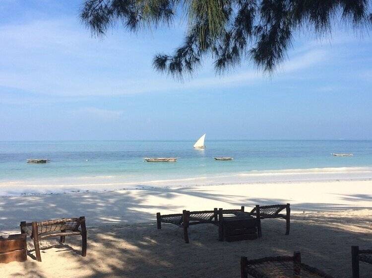 مبيت وإفطار Simba Beach Zanzibar