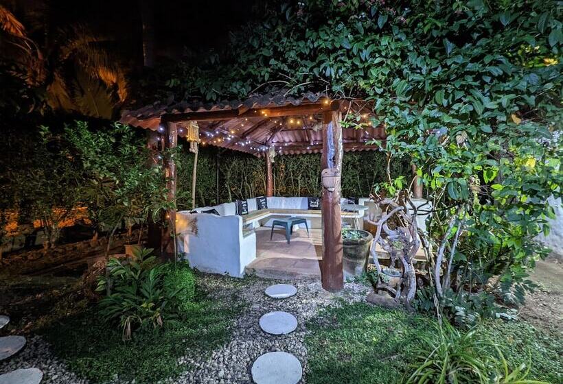 ベッドアンドブレックファースト Villa Botero By Casa Mojito