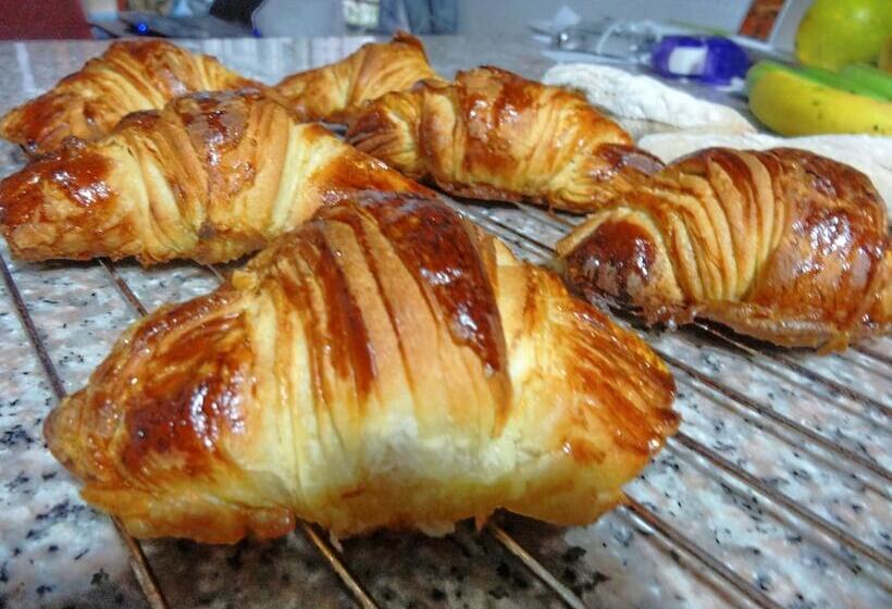 ベッドアンドブレックファースト Villa Botero By Casa Mojito