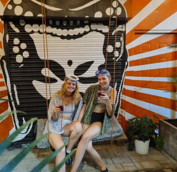 Bodhi Hostel & Lounge