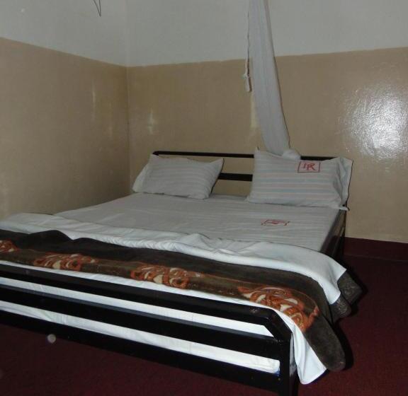 Brisk Hotel Triangle