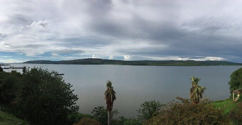 Brisk Hotel Triangle