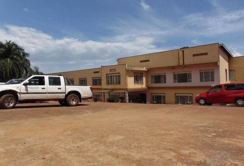 Brisk Hotel Triangle