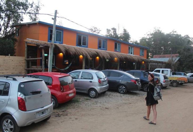 Compay Hostel La Pedrera