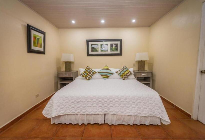 El Oasis Hotel Y Restaurante