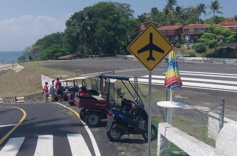 Hibiscus House Bed And Breakfast