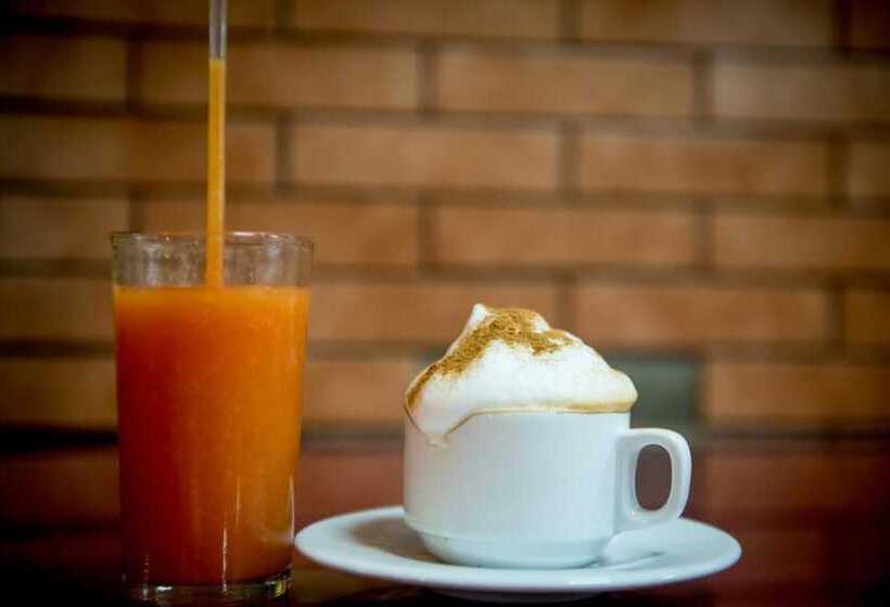 בית מלון כפרי Acapulco