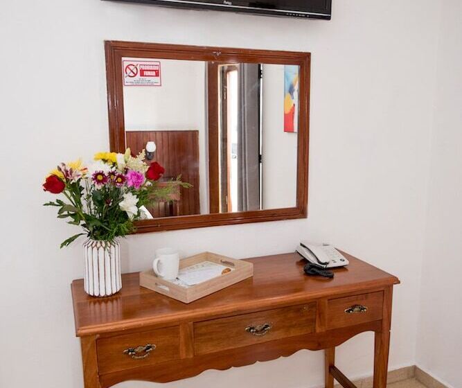 בית מלון כפרי Acapulco