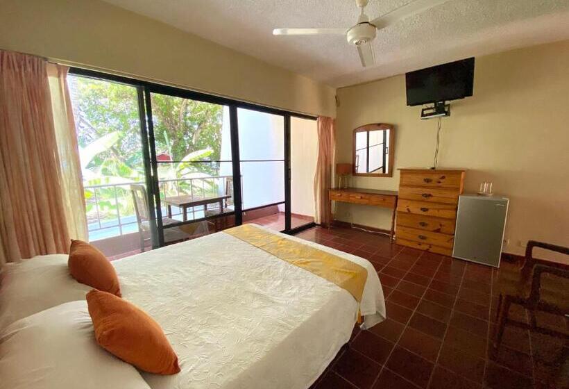 בית מלון כפרי Alegria