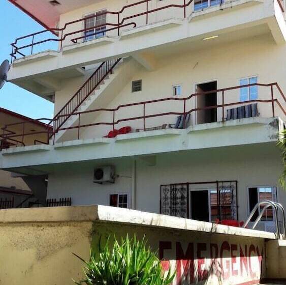 هتل Bar Restaurant Emergency 911 Sto Lk Group