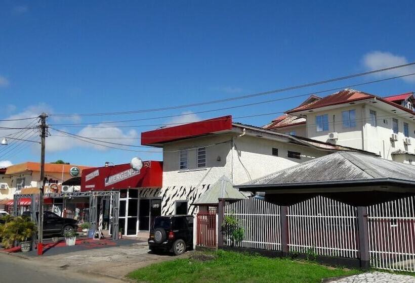 هتل Bar Restaurant Emergency 911 Sto Lk Group