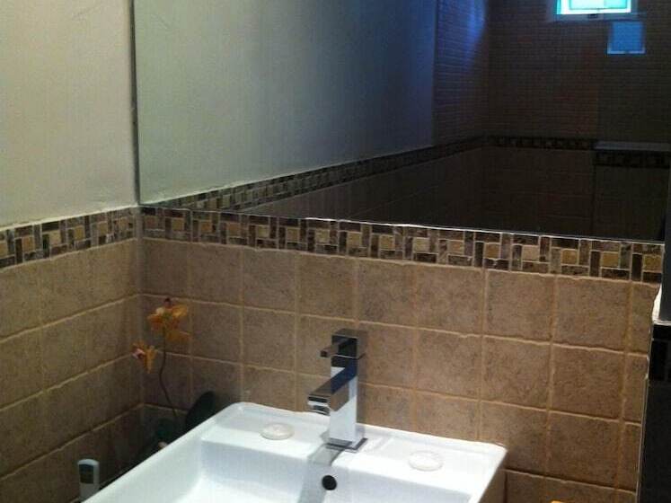 Отель Baru Lodge Panama