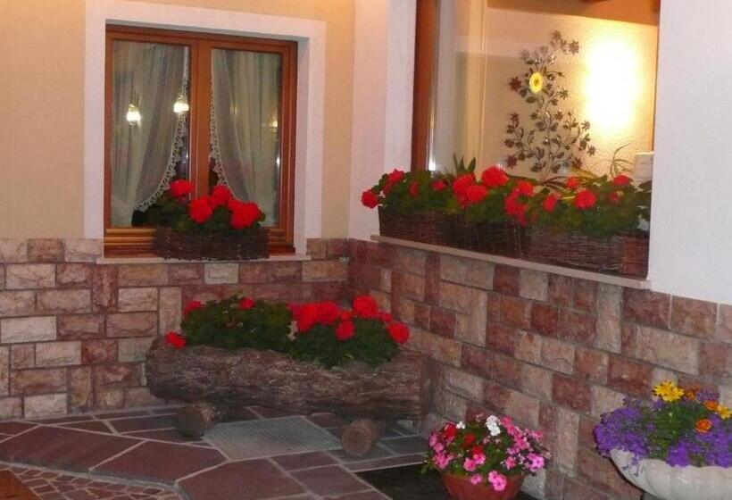 酒店 Garnì Ai Serrai