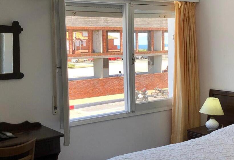 בית מלון כפרי Gaudí