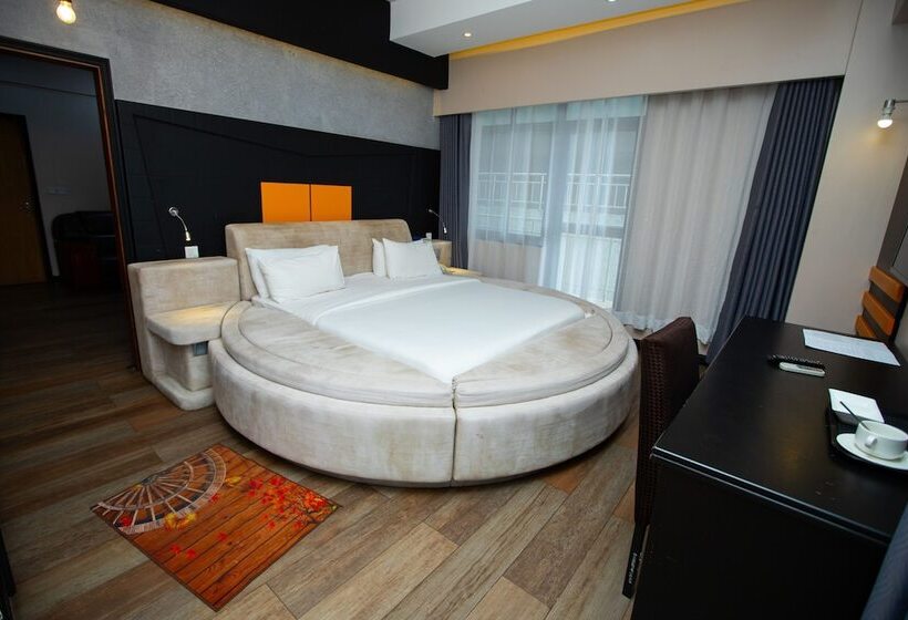 בית מלון כפרי Gold Crest