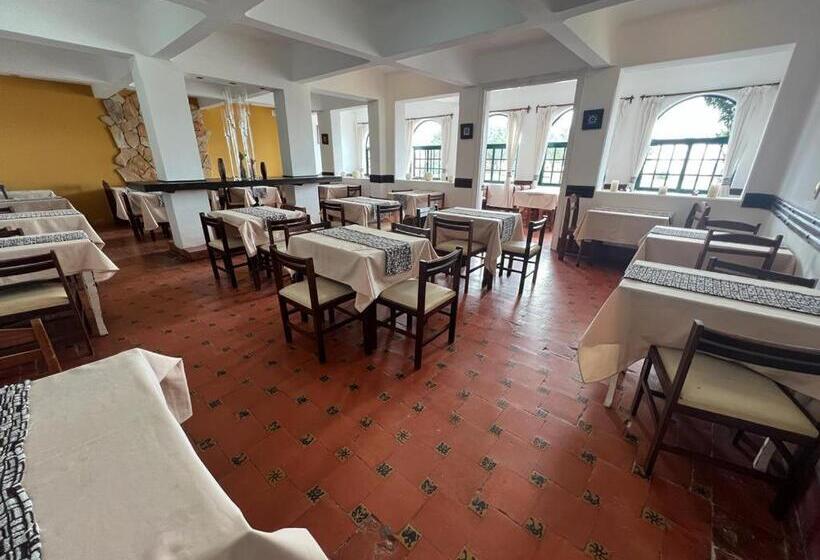 Отель Gran Colonial Riviera