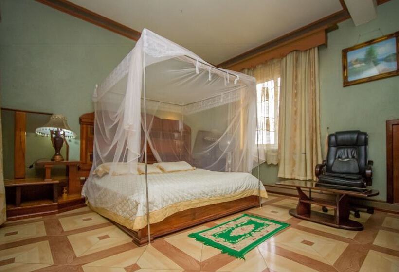 هتل Grand Holiday International