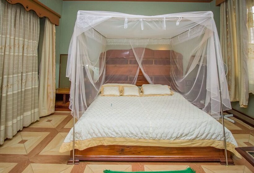 هتل Grand Holiday International