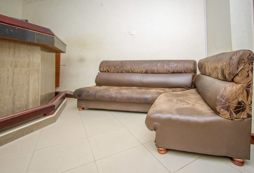 هتل Grand Holiday International