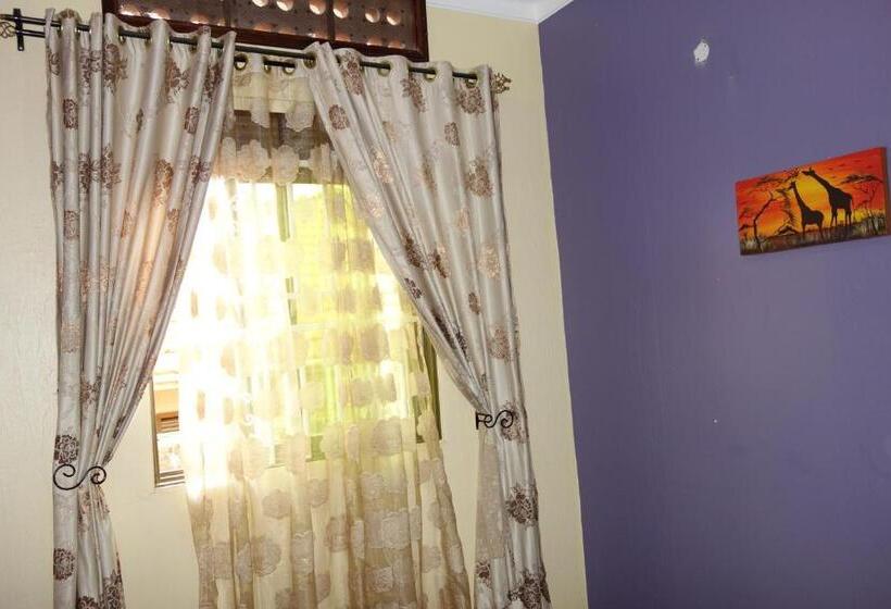 هتل Impala Suites