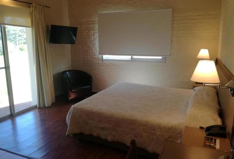 호텔 Juana De Ibarbourou