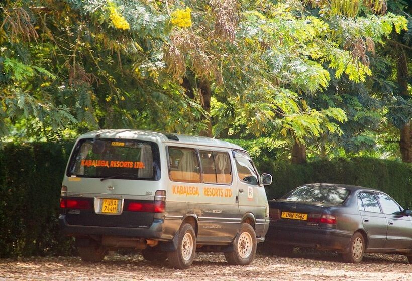 هتل Kabalega Resort   Masindi