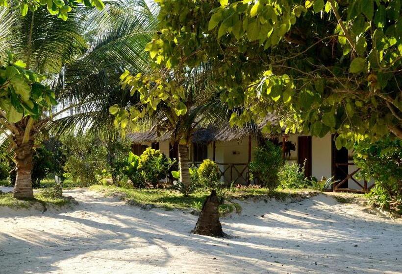 فندق Kaure Sand Beach Lodge