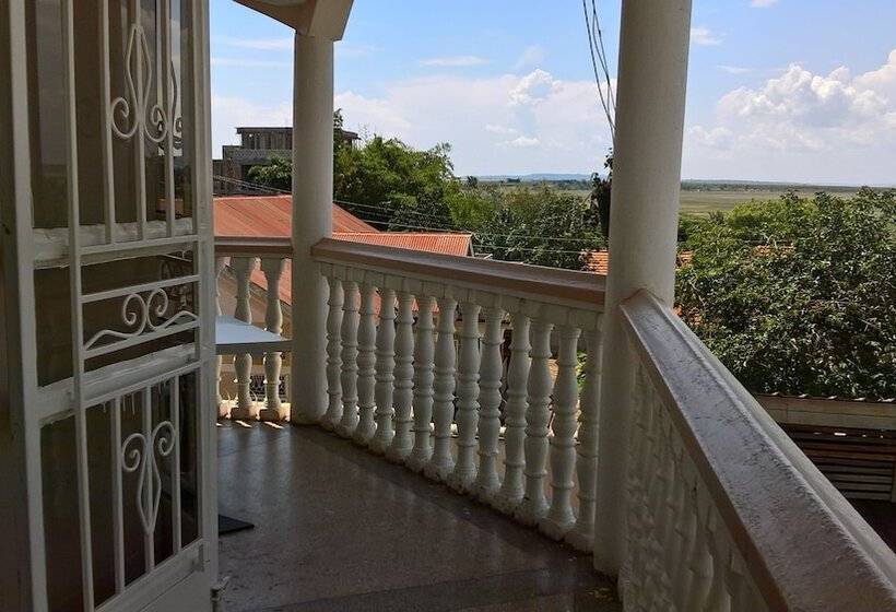 هتل La Fève Bed & Breakfast