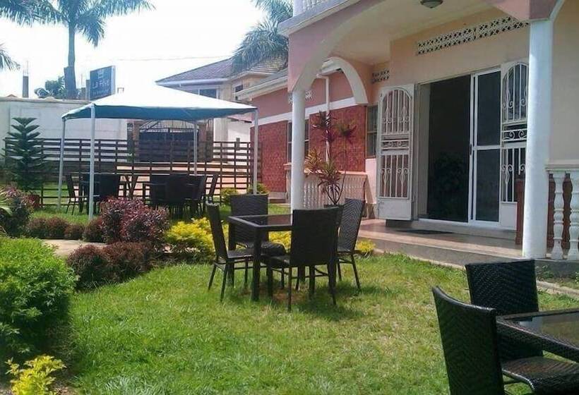 هتل La Fève Bed & Breakfast