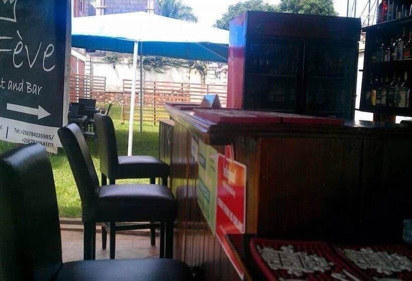 هتل La Fève Bed & Breakfast