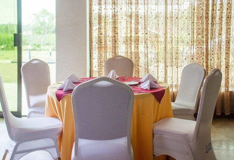 هتل Lake View Resort