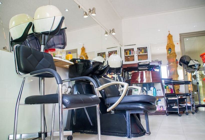 هتل Lake View Resort