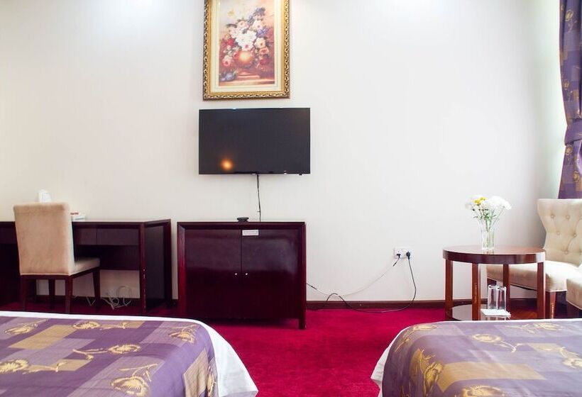 هتل Lake View Resort