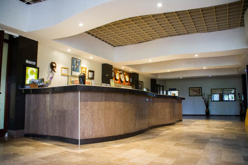 هتل Lake View Resort