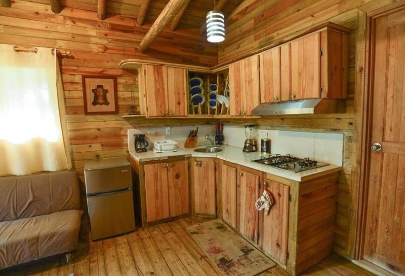 酒店 Oasis & Surf Camp