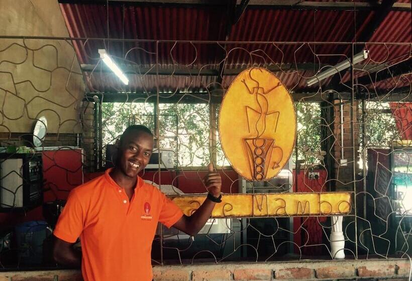 هتل Outpost Lodge