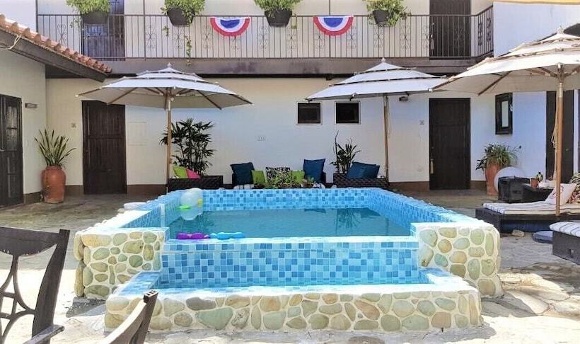 בית מלון כפרי Perla Real Inn