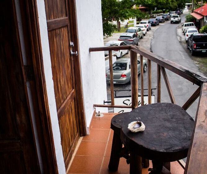 فندق San Carlos Beach Inn