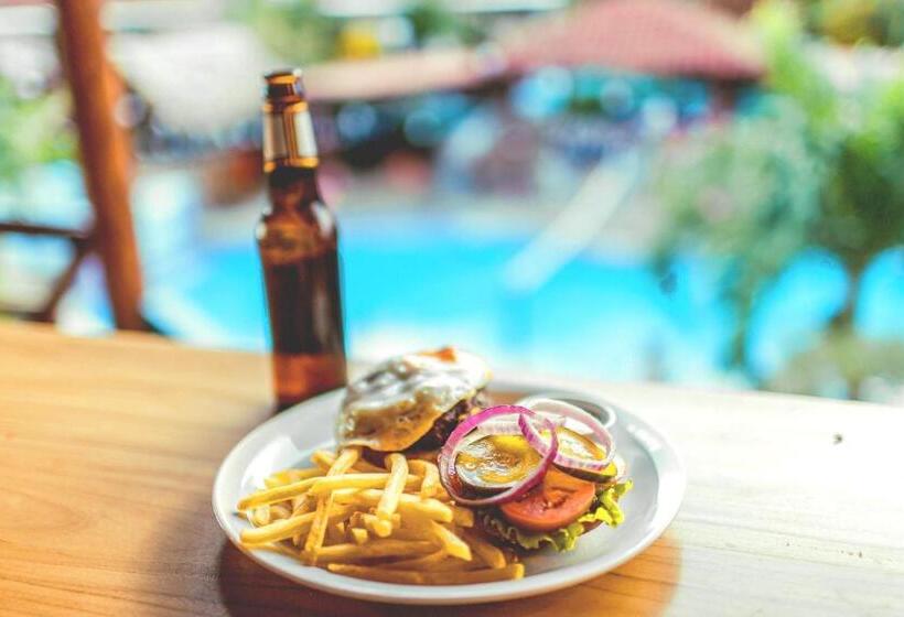 בית מלון כפרי Socialtel Maderas