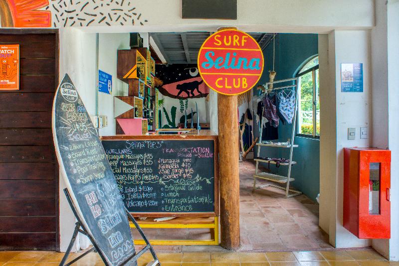 Отель Socialtel Maderas