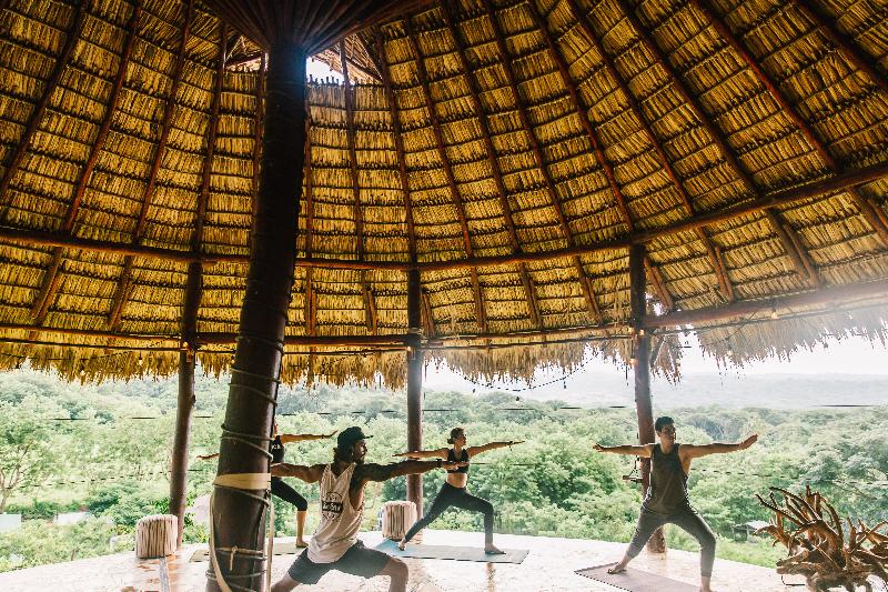 Отель Socialtel Maderas