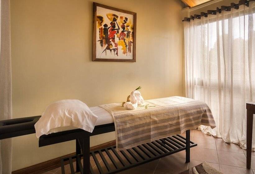 هتل The Lodge Tellamande