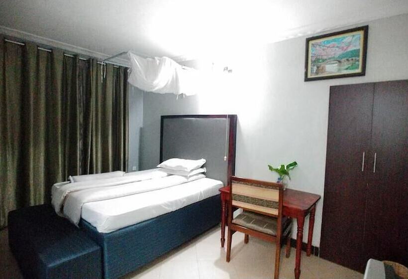 فندق The Walkgard Transit